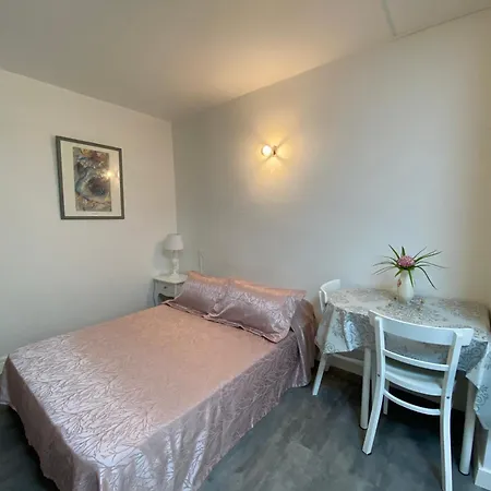 Lo Monaco De Villa, Et San-Nicolao