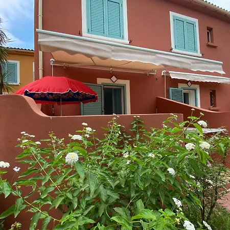 Lo Monaco De Villa, Et Prázdninový dům San-Nicolao