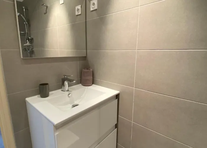 Lo Monaco De Villa, Et