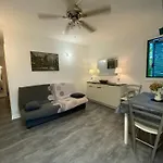 Lo Monaco De Villa, Et