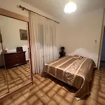 Lo Monaco De Villa, Et