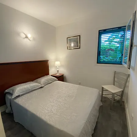 Lo Monaco De Villa, Et * 산-니콜라오