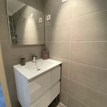 Lo Monaco De Villa, Et