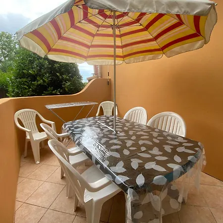 Tatil Evi Lo Monaco De Villa, Et