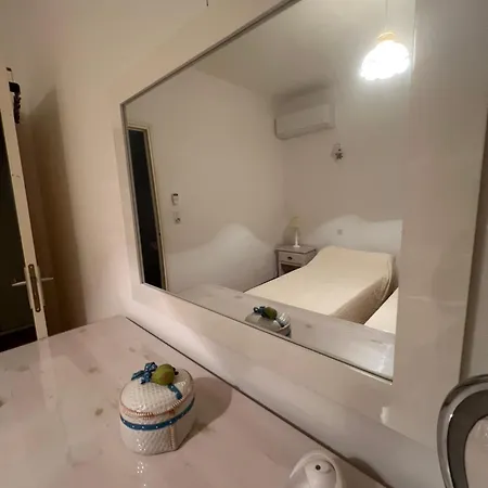 Lo Monaco De Villa, Et 펜션 산-니콜라오