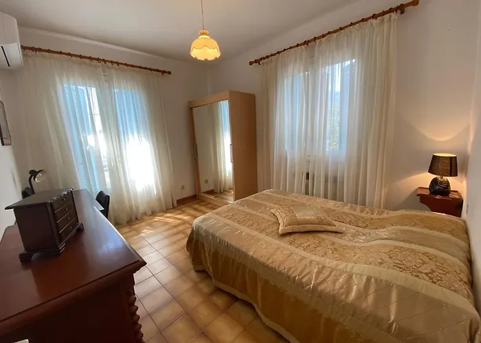 Lo Monaco De Villa, Et Feriehus San-Nicolao