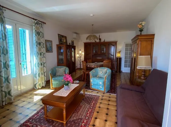 Lo Monaco De Villa, Et Feriehus
