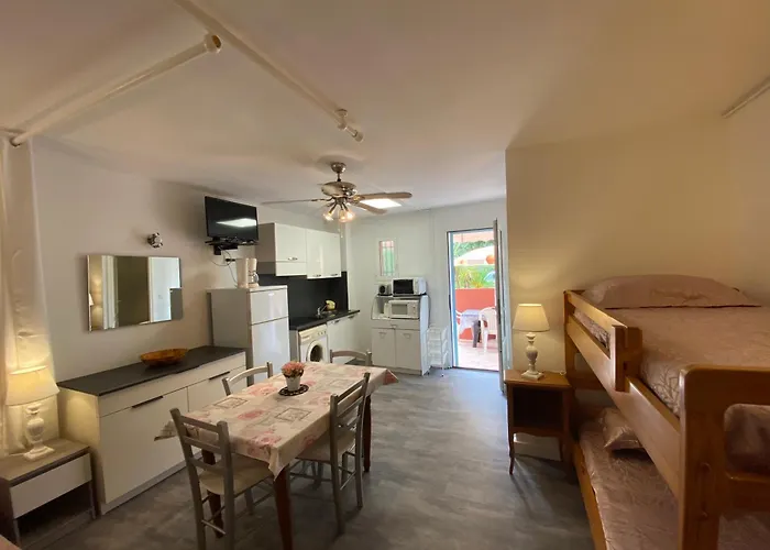 Lo Monaco De Villa, Et *