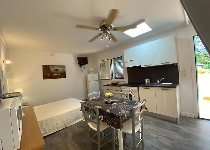 Lo Monaco De Villa, Et 度假居 圣尼科劳