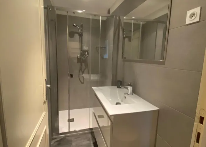 Lo Monaco De Villa, Et