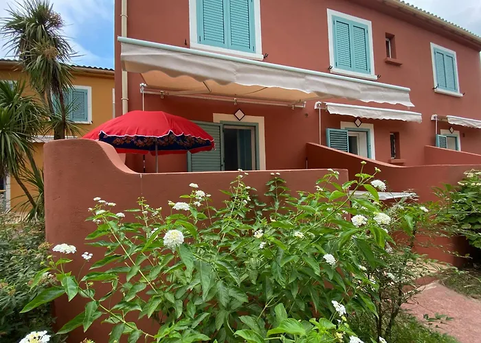 Lo Monaco De Villa, Et Feriehus San-Nicolao