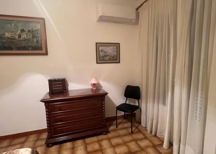 Lo Monaco De Villa, Et Feriehus *