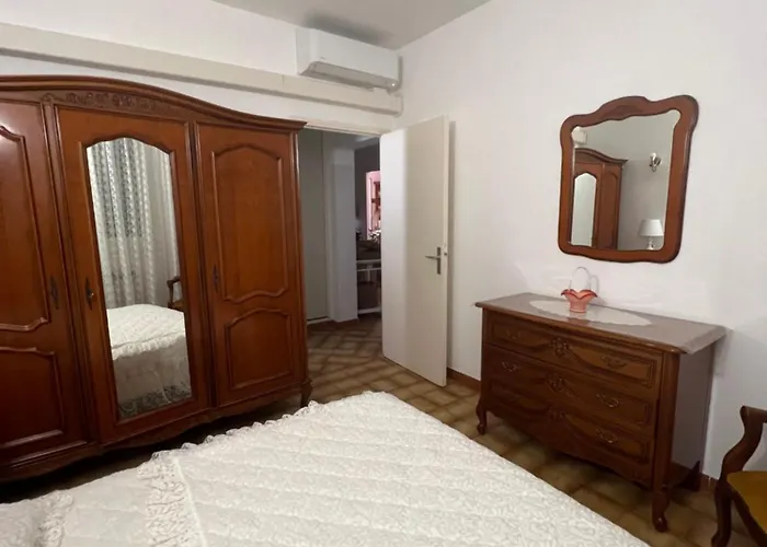Feriehus Lo Monaco De Villa, Et San-Nicolao