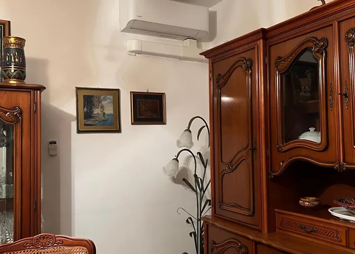 Lo Monaco De Villa, Et *